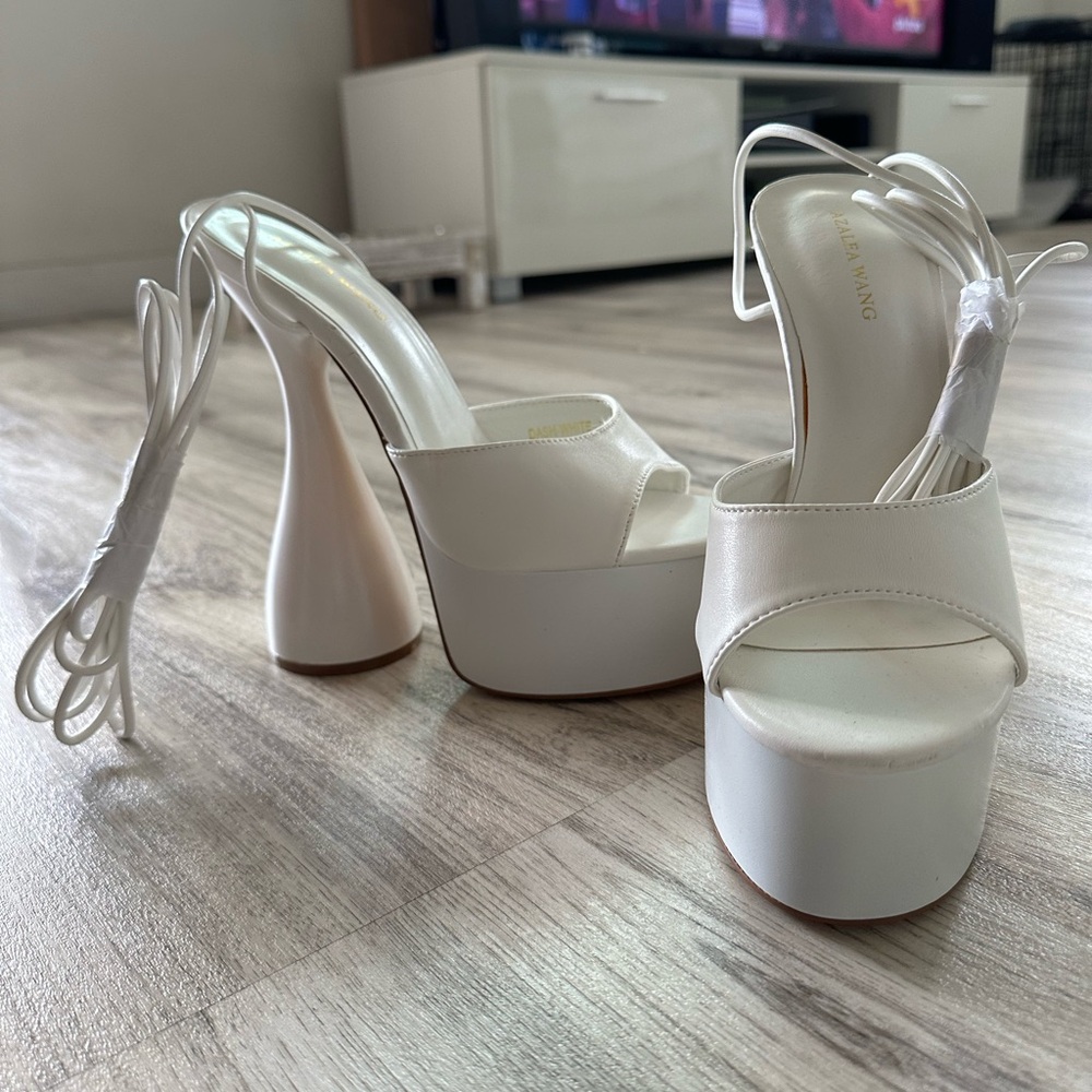 Brand new platform azalea Wang heels